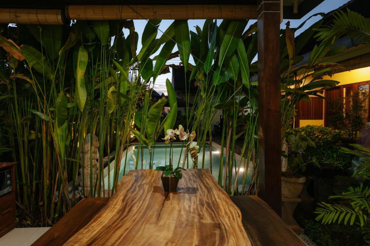 Bubu Canggu Guesthouse ภายนอก รูปภาพ