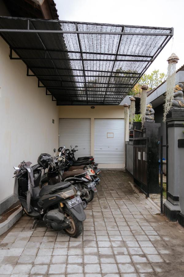 Bubu Canggu Guesthouse ภายนอก รูปภาพ